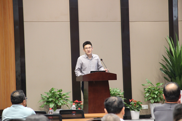 金年会副总经理陈曦向培训班作公司介绍