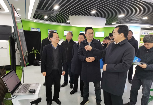 浙江省高兴夫副省长一行莅临浙江金年会股份有限公司参观调研
